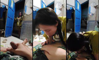 Mở cửa thủ dâm bị chị hàng xóm bắt gặp và cái kết cả đêm không ngủ